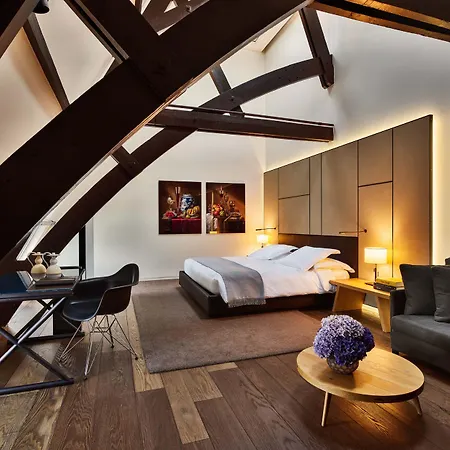 Mandarin Oriental Conservatorium, ホテル