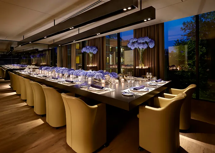 Hotel Mandarin Oriental Conservatorium, 5*