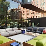 Отель Mandarin Oriental Conservatorium, 5*