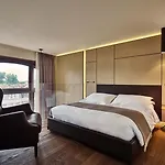 Отель Mandarin Oriental Conservatorium, Амстердам