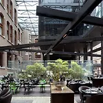 Mandarin Oriental Conservatorium, 5*