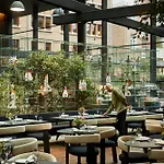 Hotel Mandarin Oriental Conservatorium, 5*