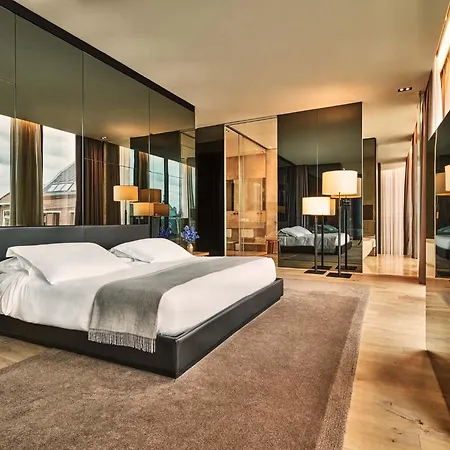 Hotel Mandarin Oriental Conservatorium, 5*