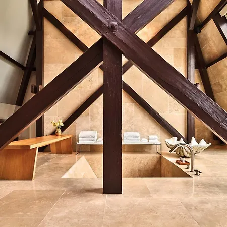 Mandarin Oriental Conservatorium, 5* Amsterdam