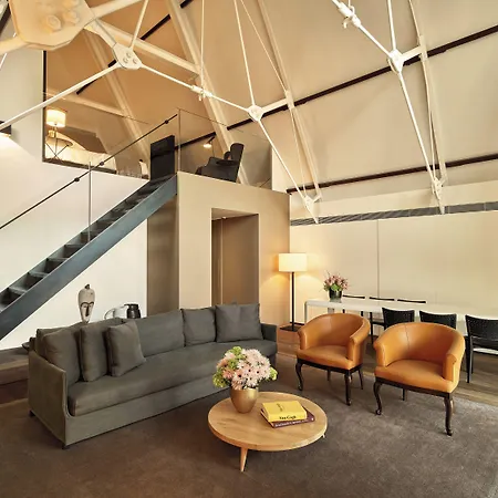 Mandarin Oriental Conservatorium, Hotel