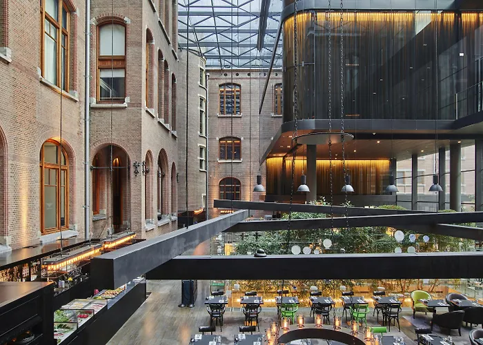 Mandarin Oriental Conservatorium, Hotel 5*