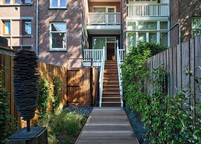 Hotel Mandarin Oriental Conservatorium, 5*