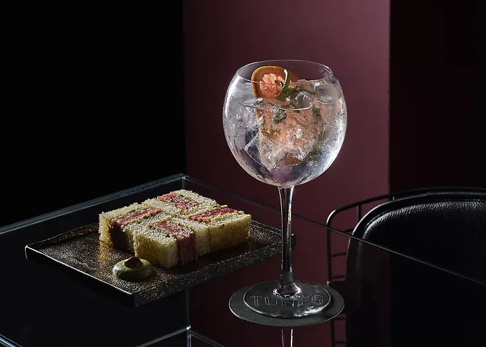 Hotel Mandarin Oriental Conservatorium, 5*