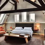 Mandarin Oriental Conservatorium, 5*