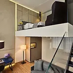 호텔 Mandarin Oriental Conservatorium, 5*