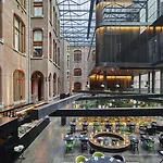 Mandarin Oriental Conservatorium, Ξενοδοχείο 5*