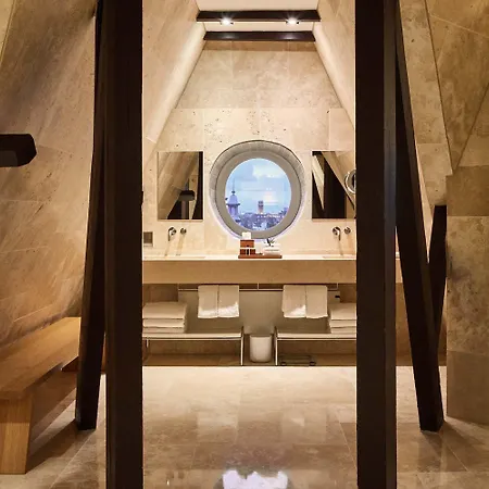 Mandarin Oriental Conservatorium, 5* Amsterdam