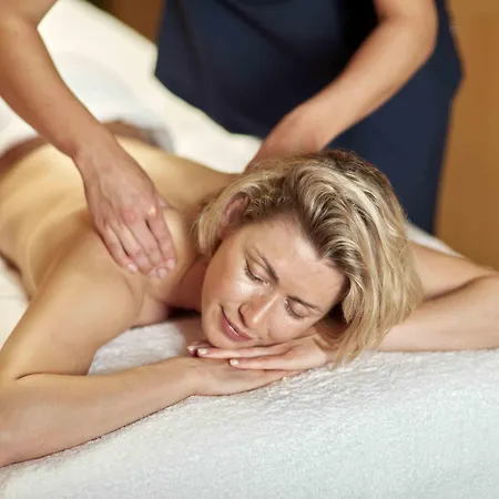 Mandarin Oriental Conservatorium, Hotel