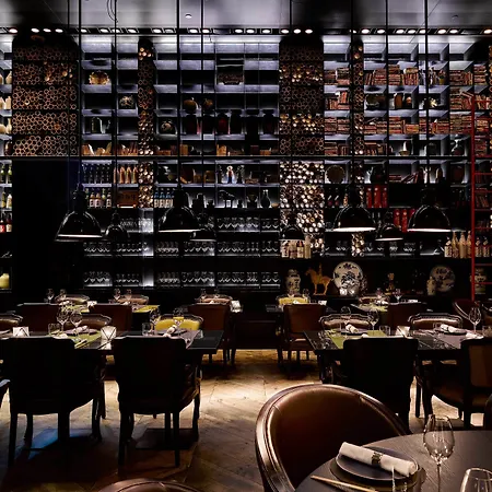 Hotel Mandarin Oriental Conservatorium, 5*