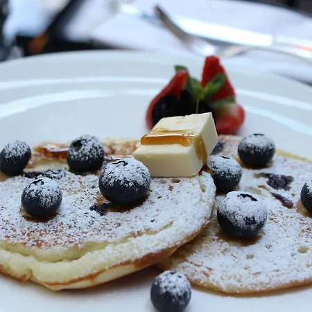 Mandarin Oriental Conservatorium, Hotel