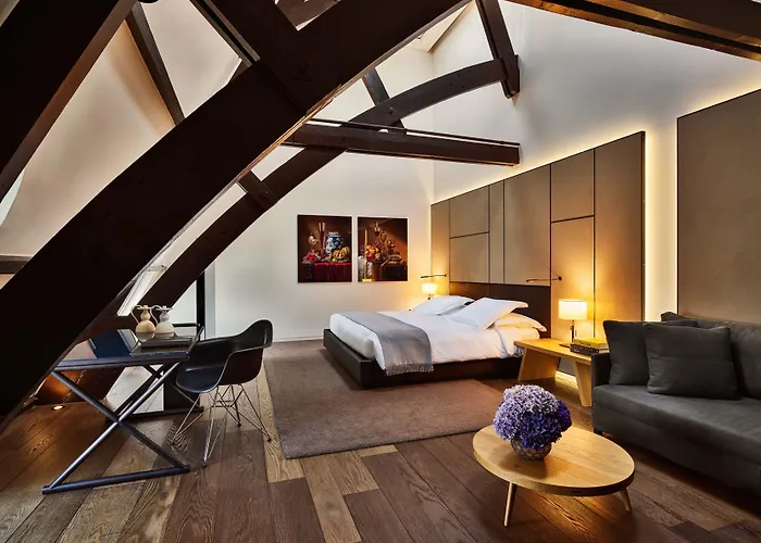 Mandarin Oriental Conservatorium, Hotel